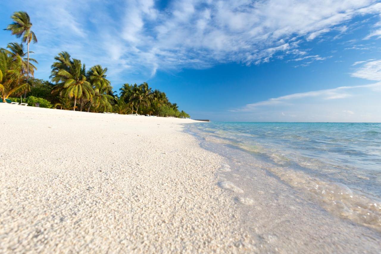 Innahura Maldives Resort Kurendhoo Екстериор снимка